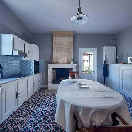 Semesterbostad Luxurious Wine Estate Saint-emilion Grand Cru With Private Swimming Pool *